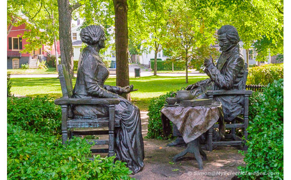 Sculpture of Susan B. Anthony and Frederick Douglas