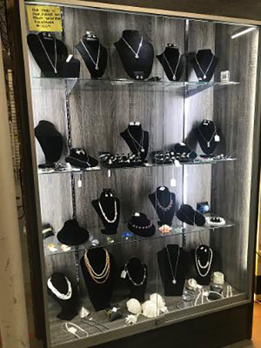 mall jewelry