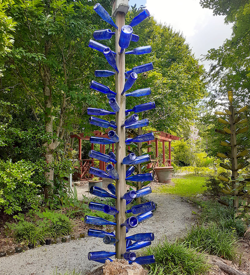 Bottle Tree at Craven Cooperative Extension. (Wendy Card)