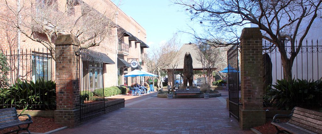 Bear Plaza in Downtown New Bern