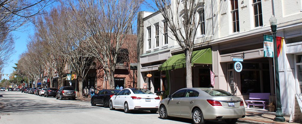 Middle Street in Downtown New Bern, NC