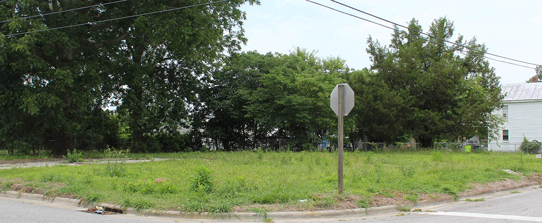 Future site of three small houses on Jones Street.