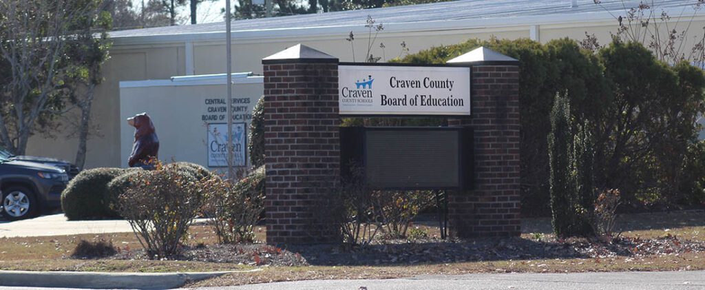 Craven County Board of Education Administrative Building (Photo by Wendy Card)