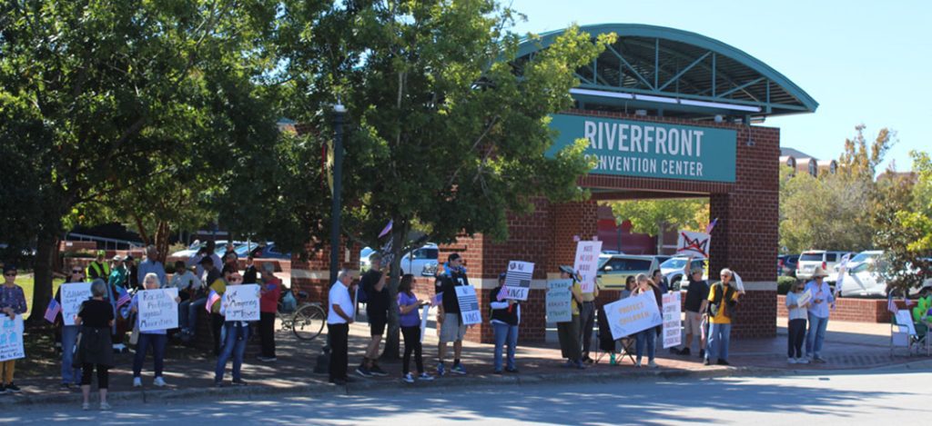 Photo taken at South Front Street during "No Kings" rally in New Bern, NC on Oct. 18, 2025. (Photo by Wendy Card)