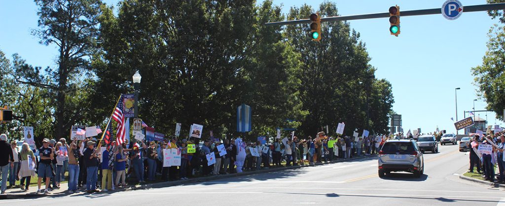 Photo taken at East Front and South Front Streets during "No Kings" rally in New Bern, NC on Oct. 18, 2025. (Photo by Wendy Card)