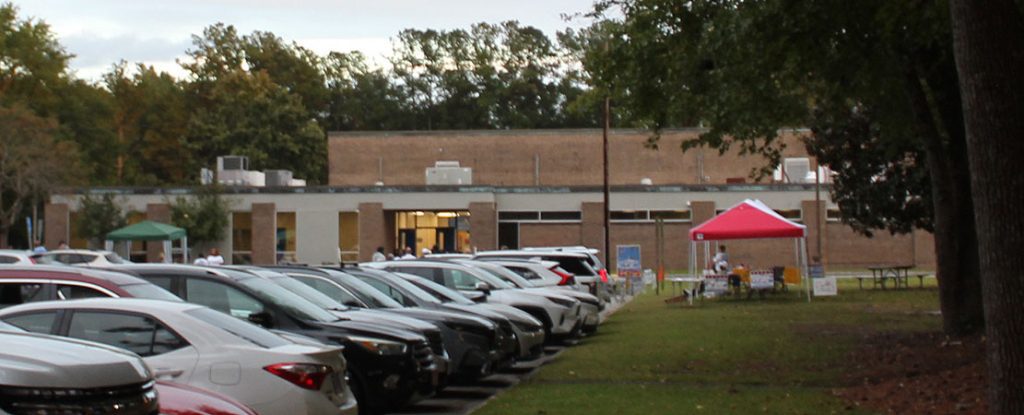 West New Bern Recreation Center (Photo by Wendy Card)