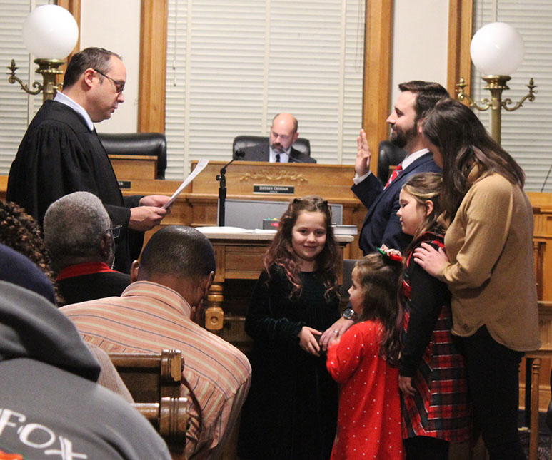 Superior Court Judge Gus Willis administers oath to Alderman Trey Ferguson of Ward 1. (Photo by Wendy Card)