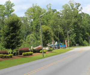 Bluewater Rise entrance at Old Airport Road in New Bern's third Ward. (Photo by Wendy Card)