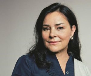 Author Diana Gabaldon