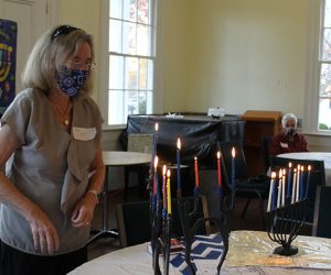 Lighting the Hanakkuh Menorahs