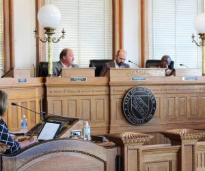New Bern Board of Aldermen meeting (Photo by Wendy Card)