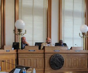 Photo of New Bern Board of Aldermen meeting taken on April 8, 2025. (Photo by Wendy Card)
