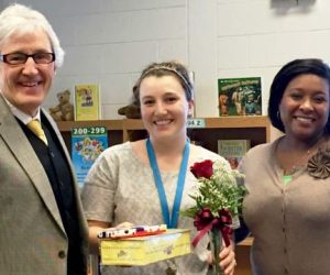 Edward Jones contributes to Oaks Road Elementary
