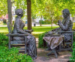 Sculpture of Susan B. Anthony and Frederick Douglas