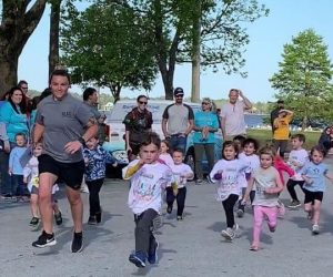 3 to 4 year olds running